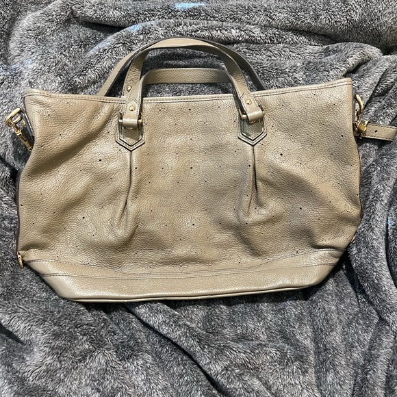 Louis Vuitton Purse - Picture 7 of 16